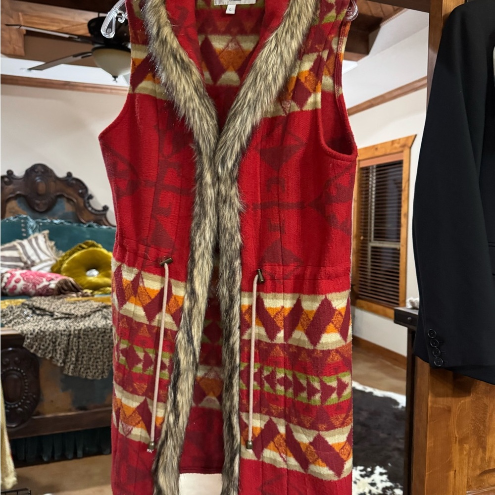 Tasha Polizzi Red Geometric Vest with Faux Fur Trim